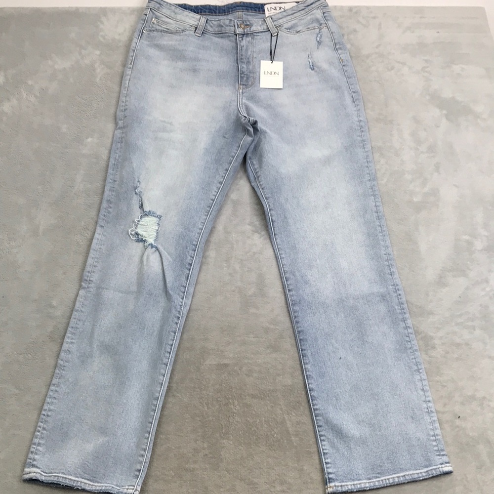 LNDN Denim Distressed Light Wash Straight Jeans Size 32 New
